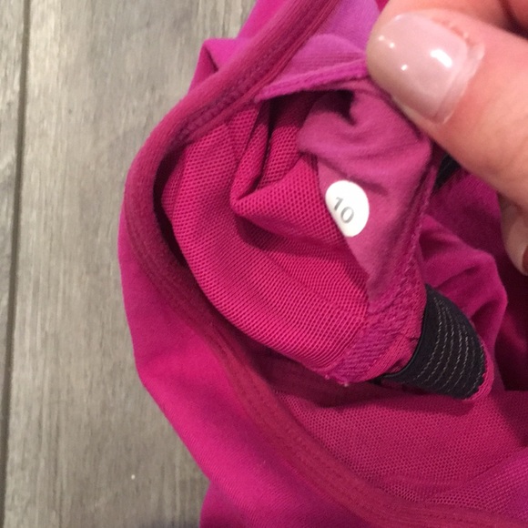Lululemon workout tank with built in bra - Picture 3 of 4